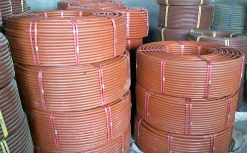 提升工程安全：聚乙烯(RPE)阻燃新疆穿线管在现代建筑中的应用